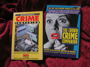 Deux livres de la série 'Crime companion'